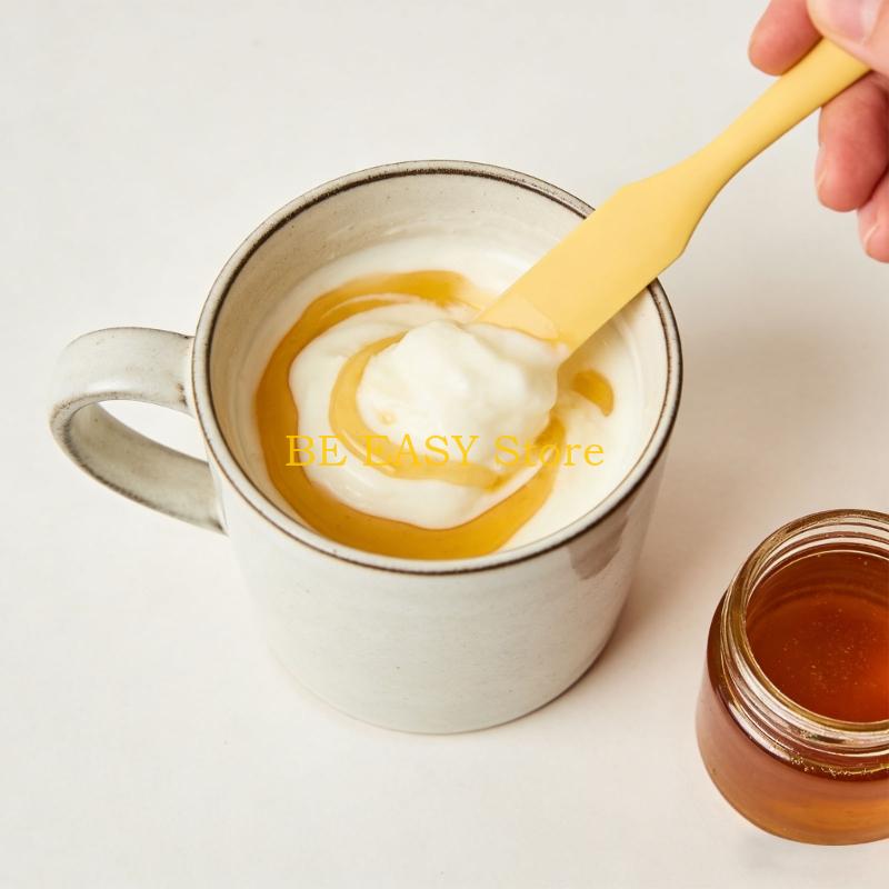 Baking Kitchen Set Up - E28F Baking Essential Три резиновых скребка